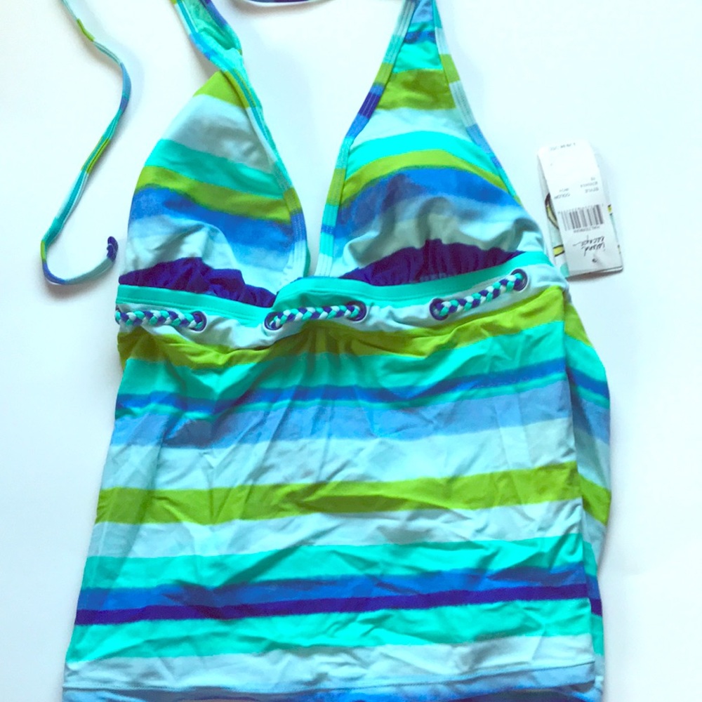 Island Escape tanking size 10-11